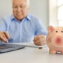 Attacchi a pensioni e salari dei pubblici dipendenti